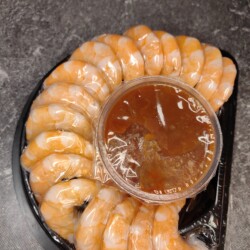 Кольцо из креветки ваннамей с коктейльным соусом (200гр без соуса)